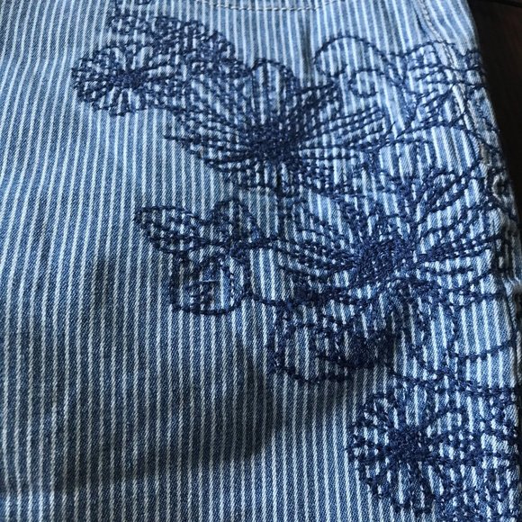 Style & Co Womens Curvy Striped Embroidered Jeans - Picture 5 of 7